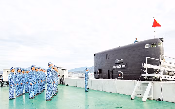 Chào cờ đầu năm mới.