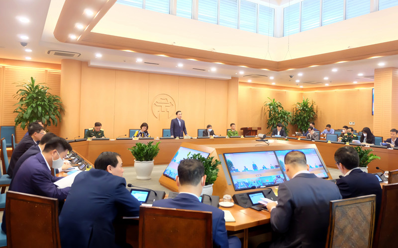 Phó Chủ tịch UBND TP Hà Nội Chử Xuân Dũng yêu cầu Sở Y tế và các cơ quan thực hiện tiêm vaccine đúng đối tượng, bảo đảm an toàn.