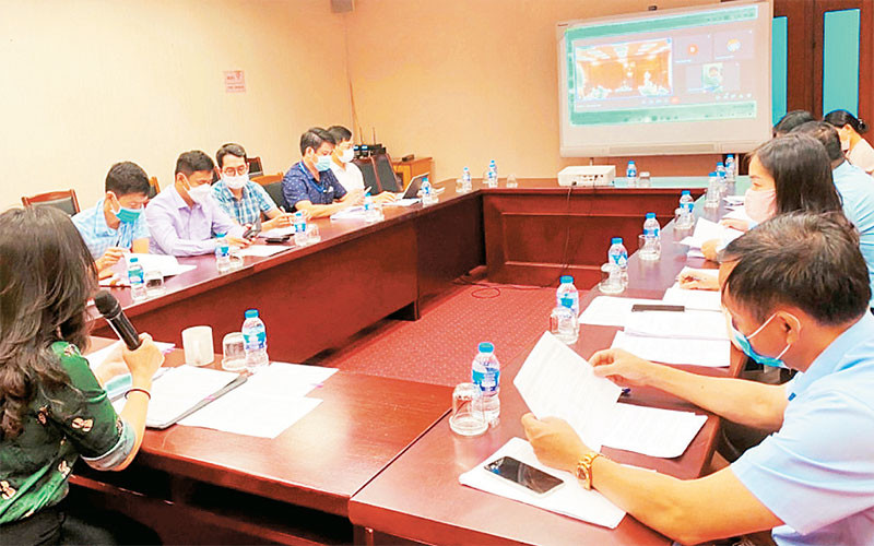 Ban Xúc tiến và Hỗ trợ đầu tư tỉnh Quảng Ninh thường xuyên trao đổi, tháo gỡ khó khăn với các chủ đầu tư hạ tầng khu công nghiệp. (Ảnh IPA Quảng Ninh) 