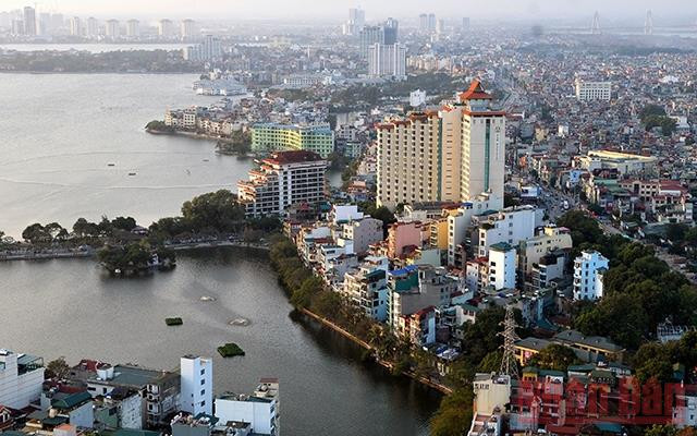 Phát triển công trình xanh sẽ là giải pháp bền vững cho việc giải quyết các vấn đề ô nhiễm môi trường, nâng cao chất lượng cuộc sống người dân đô thị. (Ảnh: Ðăng Khoa)