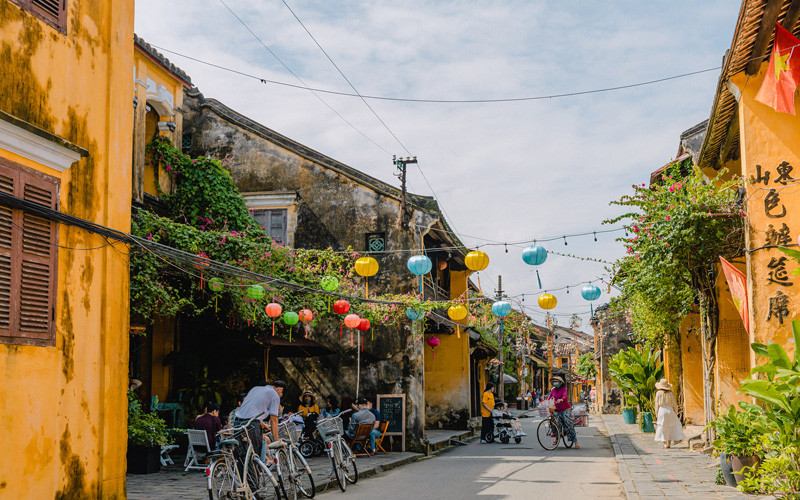 Những con đường nhỏ ở Hội An luôn được người dân giữ gìn xanh mát (Ảnh: Duy Hậu)