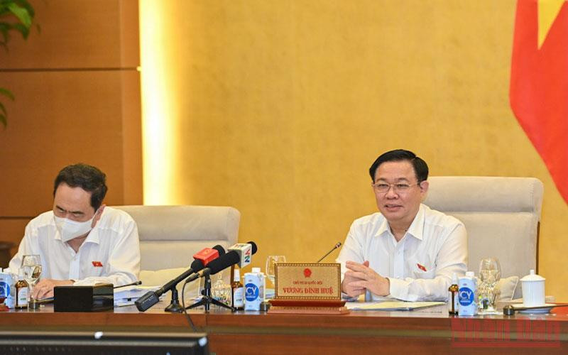 Chủ tịch Quốc hội Vương Đình Huệ tại phiên họp. (Ảnh: DUY LINH)