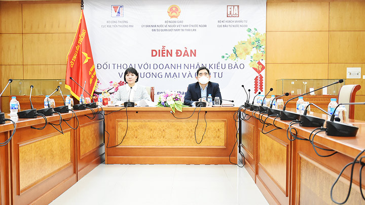 Diễn đàn Đối thoại với Doanh nhân kiều bào về thương mại và đầu tư. Ảnh: DUNG HÀ