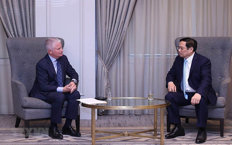 Thủ tướng Phạm Minh Chính tiếp ông Charles Kaye, Giám đốc điều hành Tập đoàn Warburg Pincus.