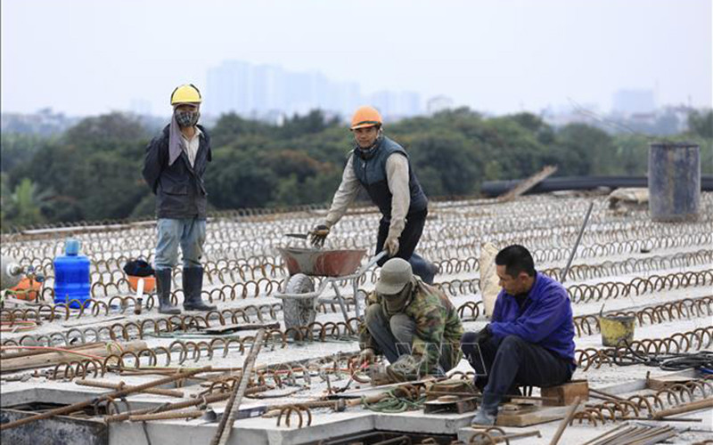 Việc tăng giá cả nhiên liệu, vật liệu ảnh hưởng tiêu cực đến các hoạt động đầu tư xây dựng. (Ảnh minh họa: TTXVN)