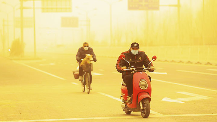 Trung Quốc cảnh báo về bão cát tại nhiều địa phương