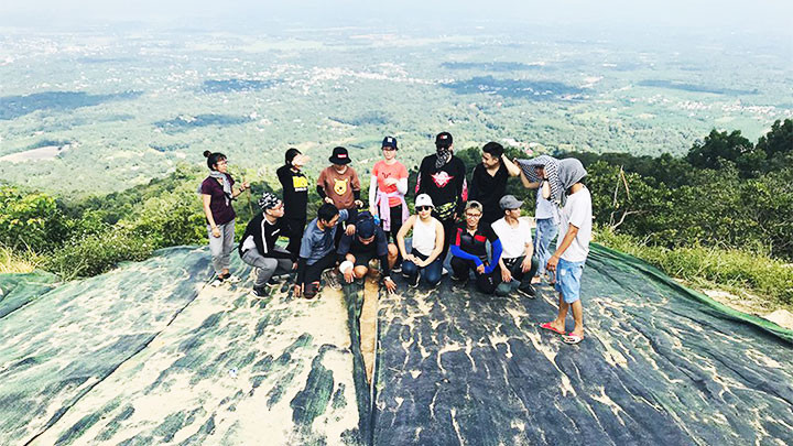 Khám phá núi Chứa Chan