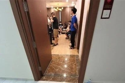 Lực lượng chức năng phát hiện người nước ngoài nhập cảnh trái phép, cư trú trên địa bàn quận Nam Từ Liêm (Hà Nội). Ảnh: CA