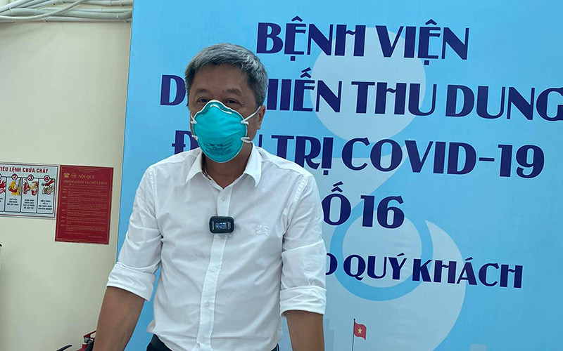 Thứ trưởng Nguyễn Trường Sơn làm việc tại Bệnh viện dã chiến 16.