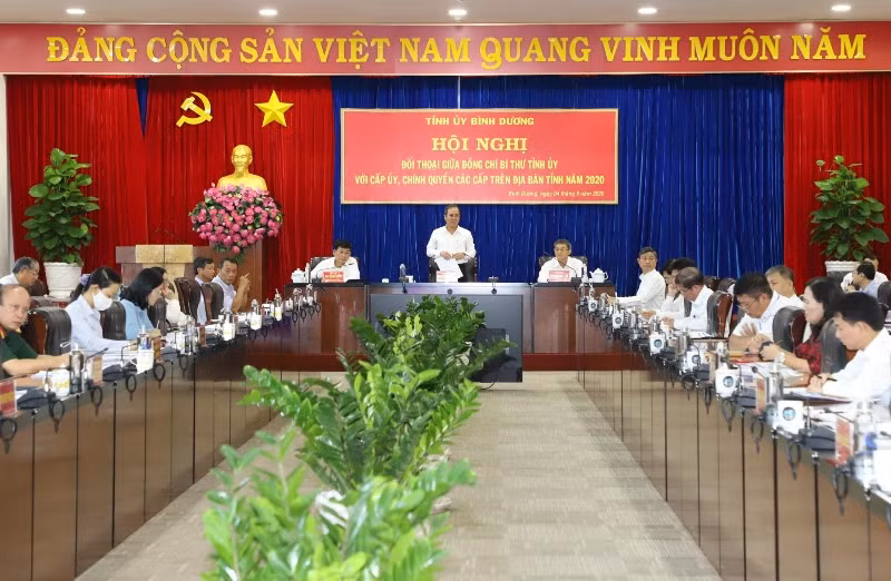 Bí thư Tỉnh ủy Bình Dương đối thoại với cấp ủy, chính quyền các cấp trên địa bàn tỉnh.