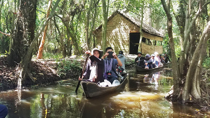 Về thăm Xẻo Quýt
