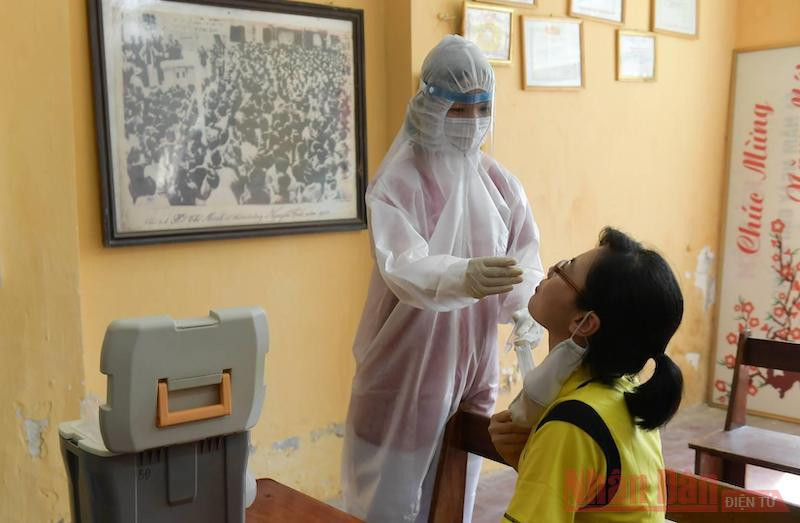 Hình ảnh diễn tập tình huống tại điểm thi của Kỳ thi tốt nghiệp THPT 2021. Ảnh: HÀ NAM