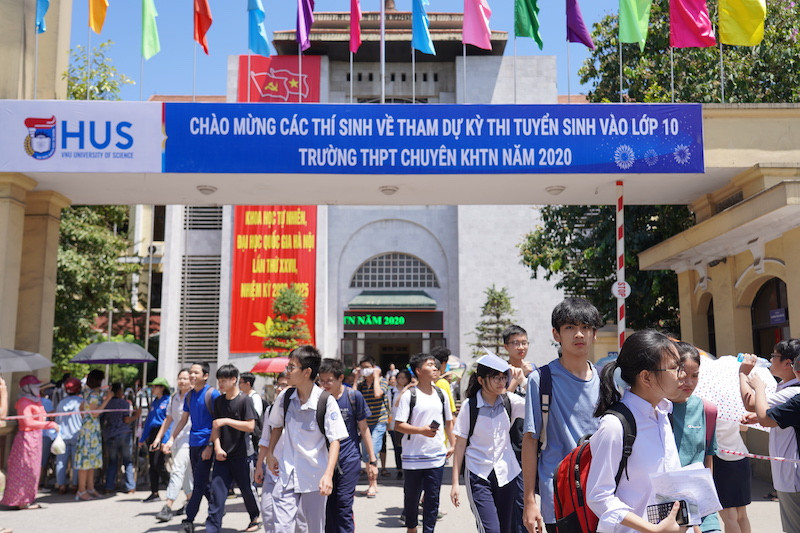 Kỳ tuyển sinh vào lớp 10 Trường THPT chuyên Khoa học Tự nhiên năm 2020