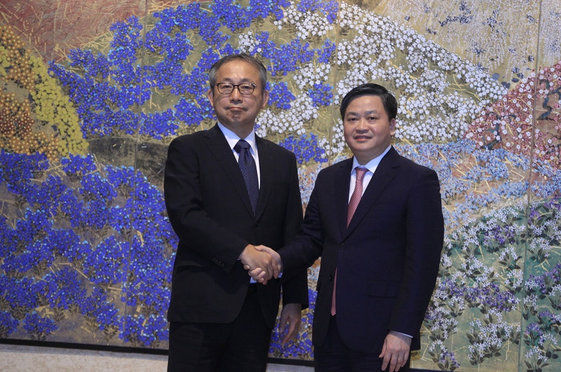 Đại sứ Nhật Bản tại Việt Nam Yamada Takio và Chủ tịch HĐQT Ngân hàng TMCP Công thương Việt Nam (VietinBank) Lê Đức Thọ. 