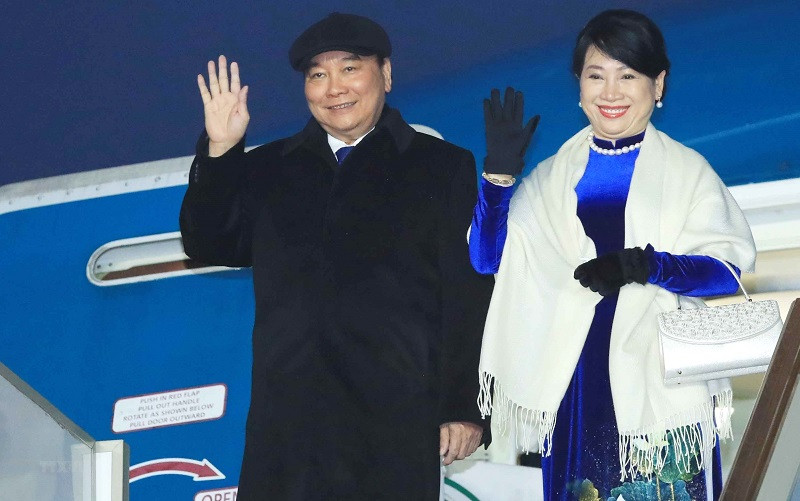 Chiều 29/11, Chủ tịch nước Nguyễn Xuân Phúc và Phu nhân cùng đoàn đại biểu cấp cao Việt Nam đến thủ đô Moskva. (Ảnh: TTXVN)