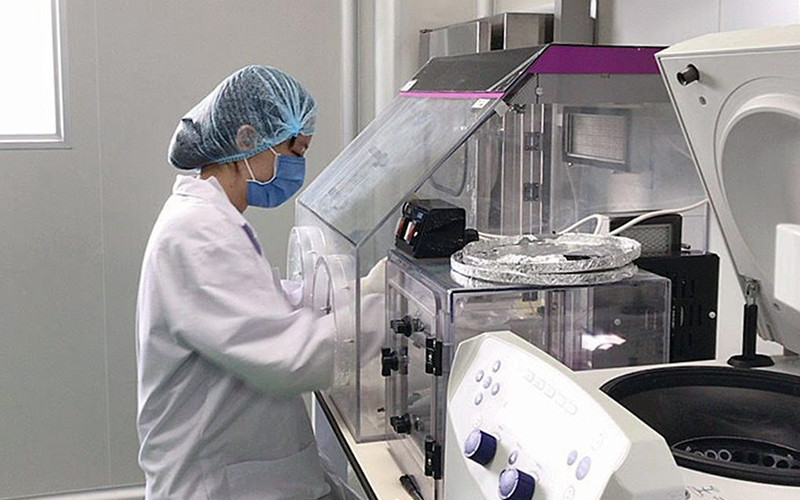 Xét nghiệm mẫu hài cốt liệt sĩ tại Trung tâm giám định ADN thuộc Viện Công nghệ sinh học (Viện Hàn lâm Khoa học và Công nghệ Việt Nam). Ảnh: mai lan