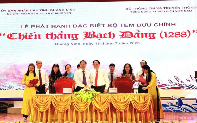 Bộ Thông tin và Truyền thông và UBND tỉnh Quảng Ninh ký kết phát hành bộ tem đặc biệt.