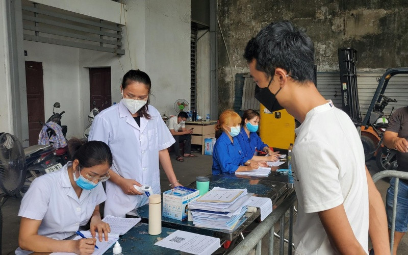 Nhiều trường hợp tài xế có yếu tố dịch tễ đã bị yêu cầu quay đầu xe khi qua 22 chốt kiểm dịch của Hà Nội.