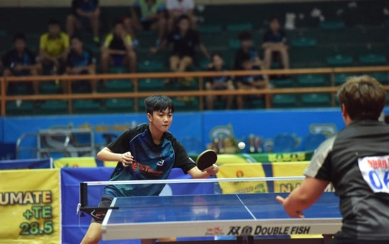 Tay vợt nữ "tuổi teen" Trần Mai Ngọc thi đấu vô cùng ấn tượng và xuất sắc giành HCB đồng đội nữ, HCB đôi nữ và HCB đơn nữ tại Giải vô địch bóng bàn toàn quốc Báo Nhân Dân lần thứ 38 năm 2019.