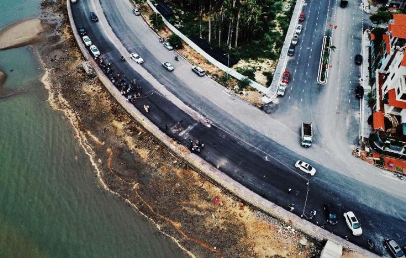 Hiện trường vụ tai nạn nhìn từ trên cao.