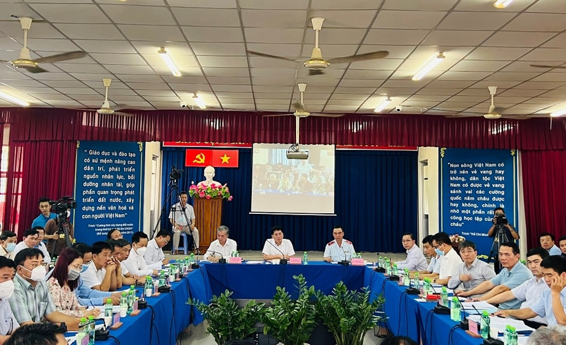 Toàn cảnh buổi làm việc.