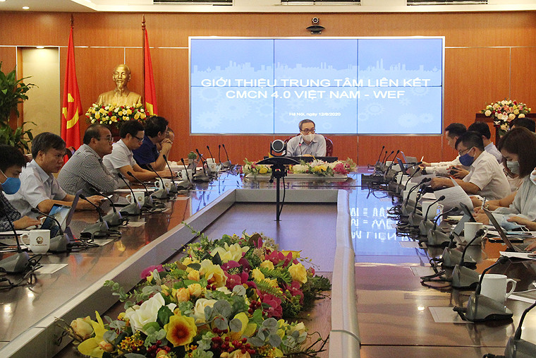 Toàn cảnh buổi làm việc.