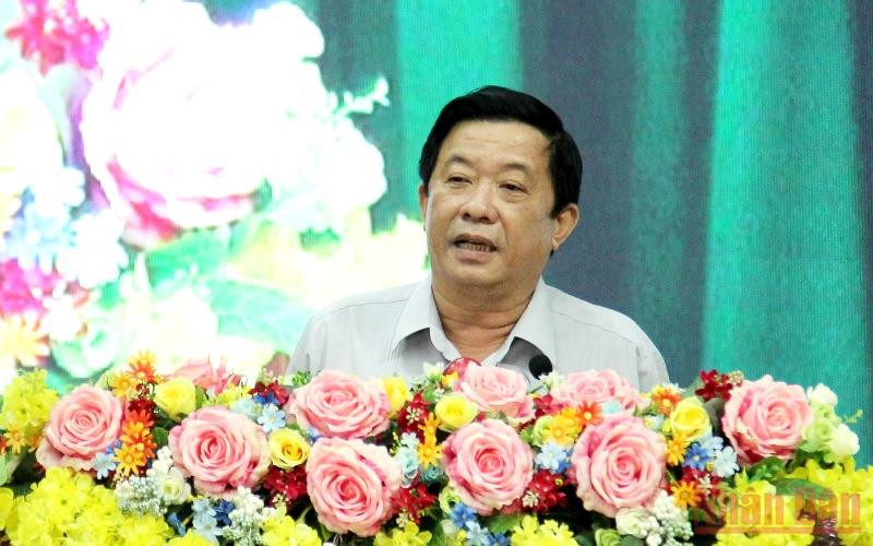 Bí thư Tỉnh ủy Vĩnh Long Bùi Văn Nghiêm phát biểu chỉ đạo tại hội nghị, sáng 20/8. (Ảnh: Bá Dũng)