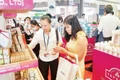 Doanh nghiệp Thành phố Hồ Chí Minh trưng bày sản phẩm tại buổi kết nối đưa sản phẩm vào các kênh phân phối hiện đại. (Ảnh CAO TÂN)