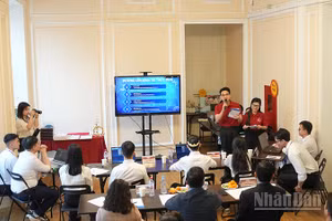 Chung kết Cuộc thi “Đường lên đỉnh tri thức” với chủ đề “Thanh niên Việt Nam: Bản lĩnh Việt-hội nhập Nga-vươn tầm thế giới”.