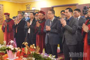 Lễ Giỗ Tổ Hùng Vương nhằm tôn vinh công lao dựng nước và giữ nước của các Vua Hùng tại Liên bang Nga. (Ảnh: XUÂN HƯNG)