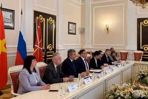 Các đại biểu Saint Petersburg tham dự Hội thảo. (Ảnh: Ủy ban Đối ngoại Saint Petersburg)