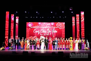 Chương trình văn nghệ đặc sắc chào đón Tết Nguyên đán Bính Ngọ 2026. (Ảnh: XUÂN HƯNG)