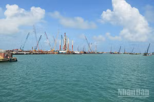 Quảng Ngãi yêu cầu các tổ chức, cá nhân tuân thủ, chấp hành nghiêm các quy định pháp luật có liên quan khi thực hiện nhận chìm chất nạo vét ở biển.