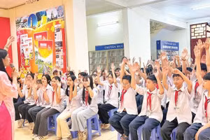 Một tiết học kỹ năng tại Trường trung học cơ sở Lý Tự Trọng, phường Hoa Lư, tỉnh Ninh Bình (Ảnh NGỌC HÀ)