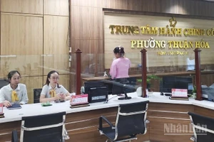 Bưu điện thành phố Huế đã bố trí 85 nhân viên làm việc tại Trung tâm Phục vụ Hành chính công của 40 xã, phường và cấp thành phố.
