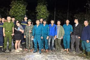 Lực lượng chức năng đã tìm thấy cháu bé lúc 1 giờ sáng ngày 30/3.