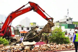 Giải phóng mặt bằng đường vành đai 2,5.