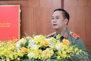 Trung tướng Phạm Công Nguyên, Cục trưởng Cục Pháp chế và cải cách hành chính, tư pháp (Bộ Công an) phát biểu khai mạc hội thảo.