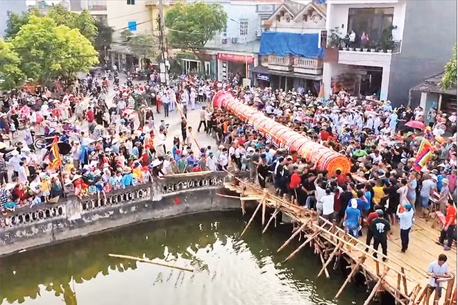 Lễ hội đền Lộng Khê (xã A Sào, tỉnh Hưng Yên) được đưa vào danh mục di sản văn hóa phi vật thể quốc gia năm 2017.