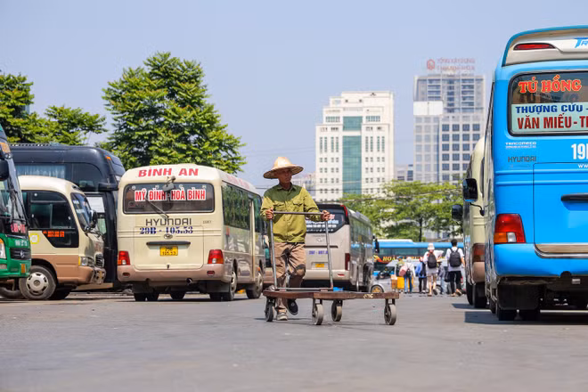 Nắng nóng ở khu vực Nam Bộ có thể kéo dài trong những ngày tới. (Ảnh: THÀNH ĐẠT)