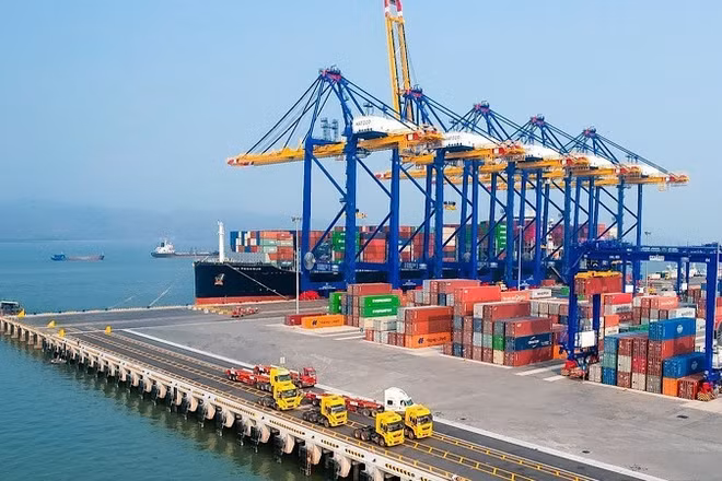 Một góc Cảng container quốc tế Hateco Hải Phòng. (Ảnh: ĐÀM THANH)