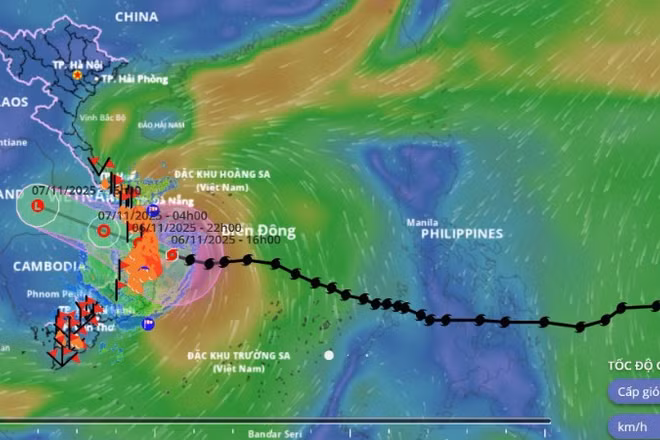 Hướng di chuyển của bão số 13 (Kalmaegi) lúc 17 giờ 30 phút chiều 6/11/2025. (Nguồn: Hệ thống Giám sát thiên tai Việt Nam)