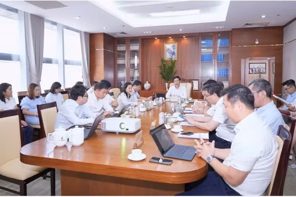 PETROVIETNAM đẩy mạnh chuyển đổi số trong xây dựng Đảng. (ẢNH: MAI HUYÊN-MINH KHUYÊN)