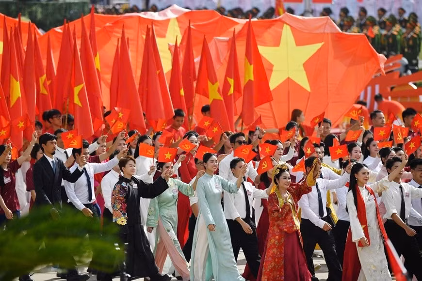 doi-ngu-van-nghe-si-tai-dai-le-ky-niem-80.jpg