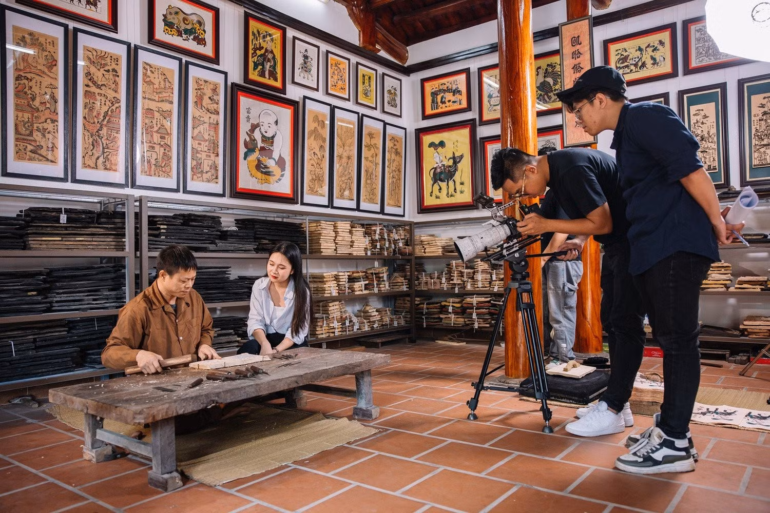 ung-dung-cong-nghe-chuyen-doi-so-la-cach-nguoi-tre-bao-ton-phat-huy-van-hoa-dan-toc.jpg