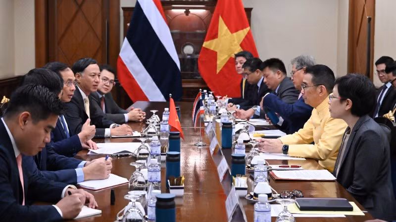 Phó Thủ tướng Chính phủ, Bộ trưởng Ngoại giao Bùi Thanh Sơn gặp Bộ trưởng Ngoại giao Thái Lan. (Ảnh: Bộ Ngoại giao)