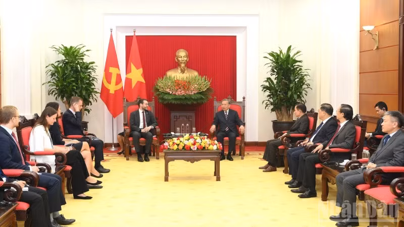 Quang cảnh cuộc tiếp tại Trụ sở Trung ương Đảng. (Ảnh: ĐĂNG KHOA)