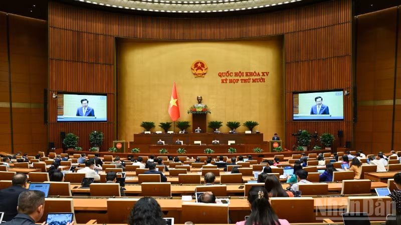 Quang cảnh phiên thảo luận của Quốc hội, sáng 13/11/2025. (Ảnh: DUY LINH)