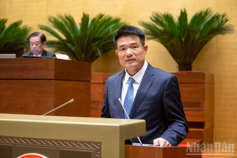 ndo_br_vien-truong-nguyen-huy-tien.jpg