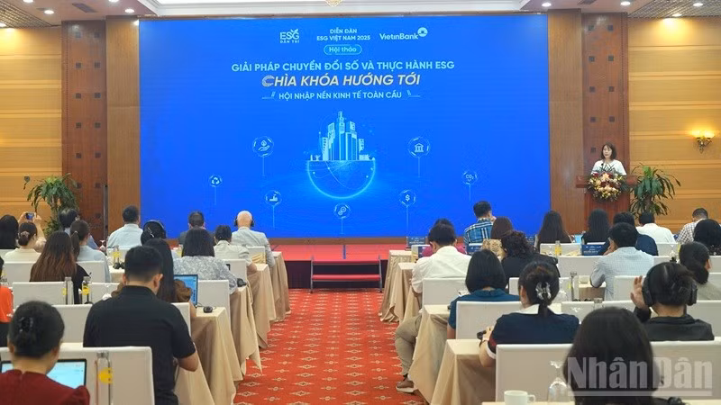 Quang cảnh hội thảo. (Ảnh: TRUNG HƯNG)